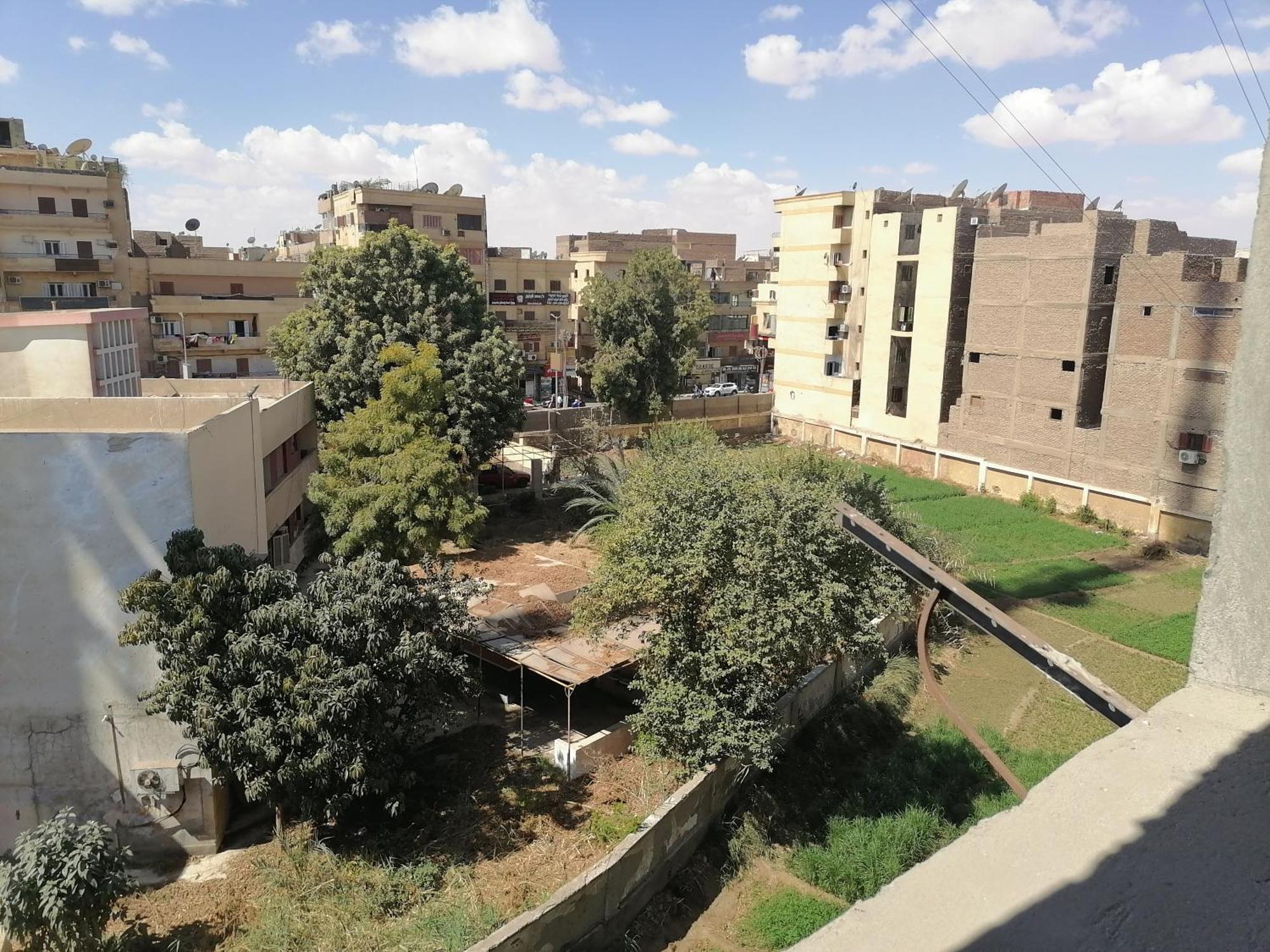 Fontana Luxor Hostel Zewnętrze zdjęcie